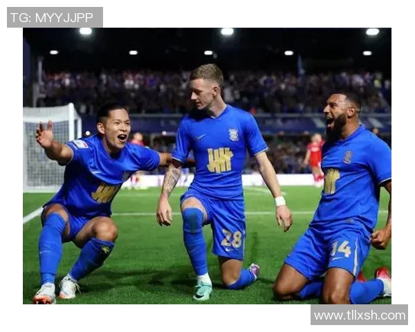 伯明翰与西布朗激战成平局比赛结果分析与精彩瞬间回顾