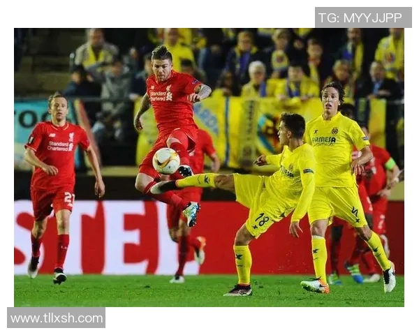 伯恩茅斯与诺丁汉激战正酣比分揭晓精彩瞬间回顾