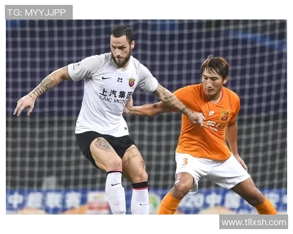 国安与上港比赛中的争议判罚回顾及其影响分析 国安与上港比赛中的争议判罚回顾及其影响分析