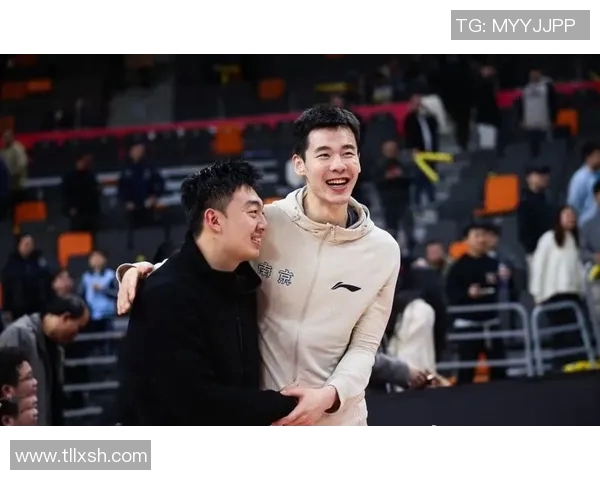 郭昊文的篮球之路:从青涩少年到职业球员的成长历程与未来展望 郭昊文的篮球之路:从青涩少年到职业球员的成长历程与未来展望