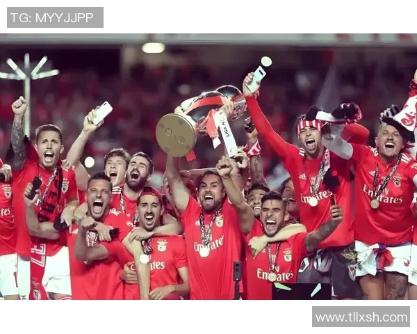 马德里与摩纳哥在欧冠赛场的激烈对决与精彩瞬间回顾