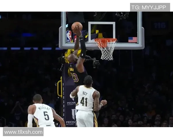 2013年湖人与鹈鹕的激烈对决回顾与精彩瞬间分析