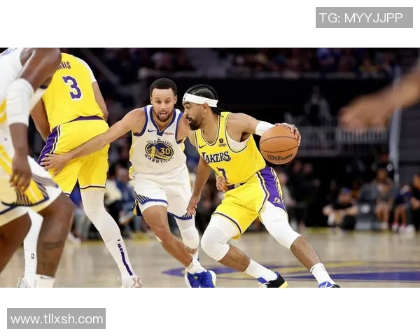 2021年湖人与勇士激战回顾：经典对决与精彩瞬间全解析