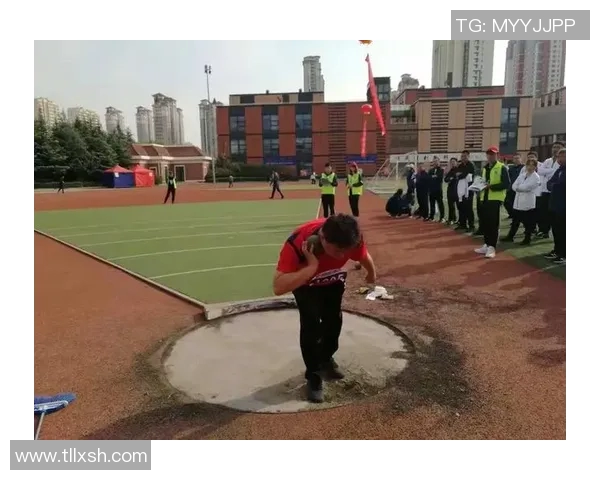 周鹏：从篮球场上的拼搏者到生活中的榜样，见证成长与坚持的力量